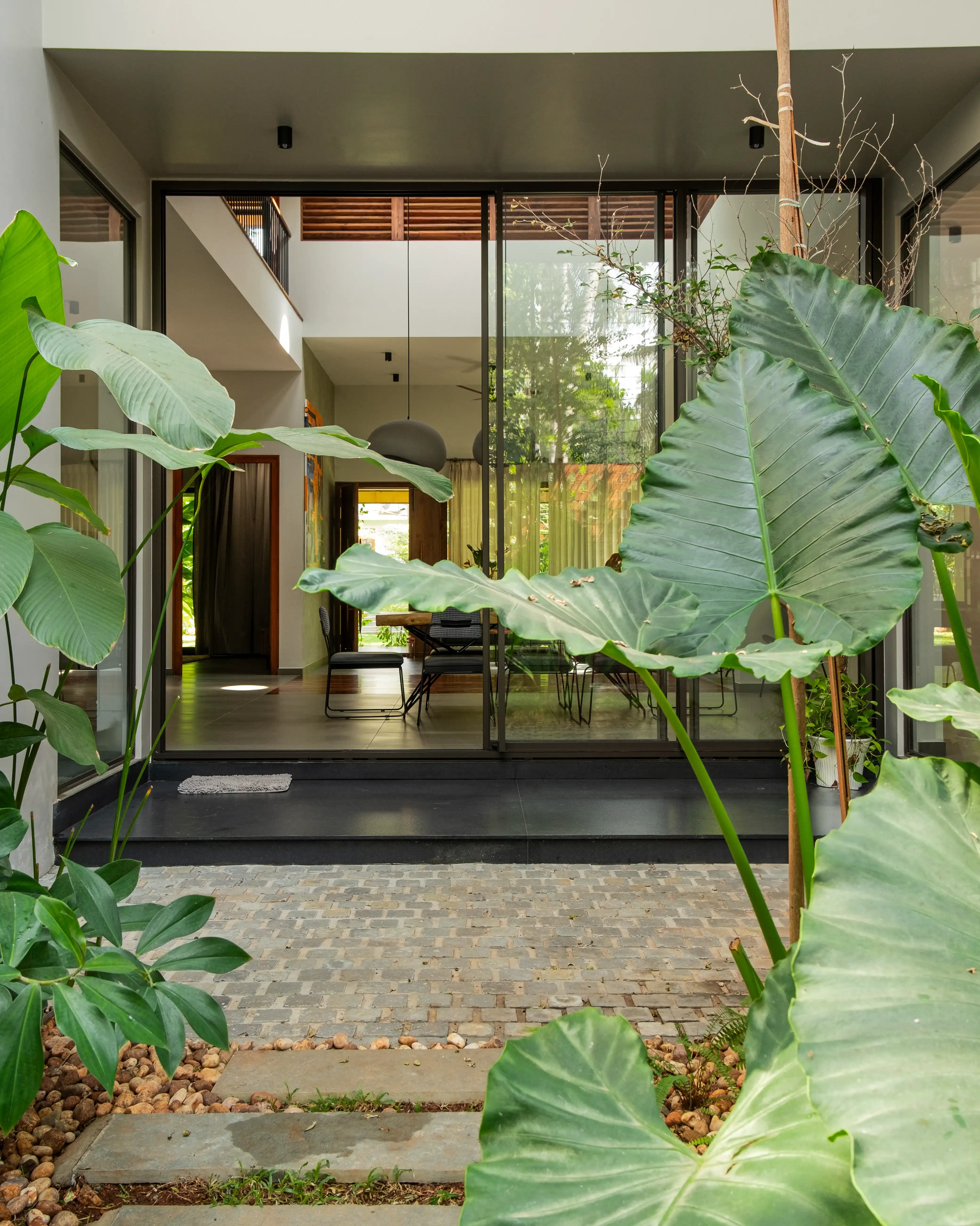 Zaaish Residence - Bedroom Green