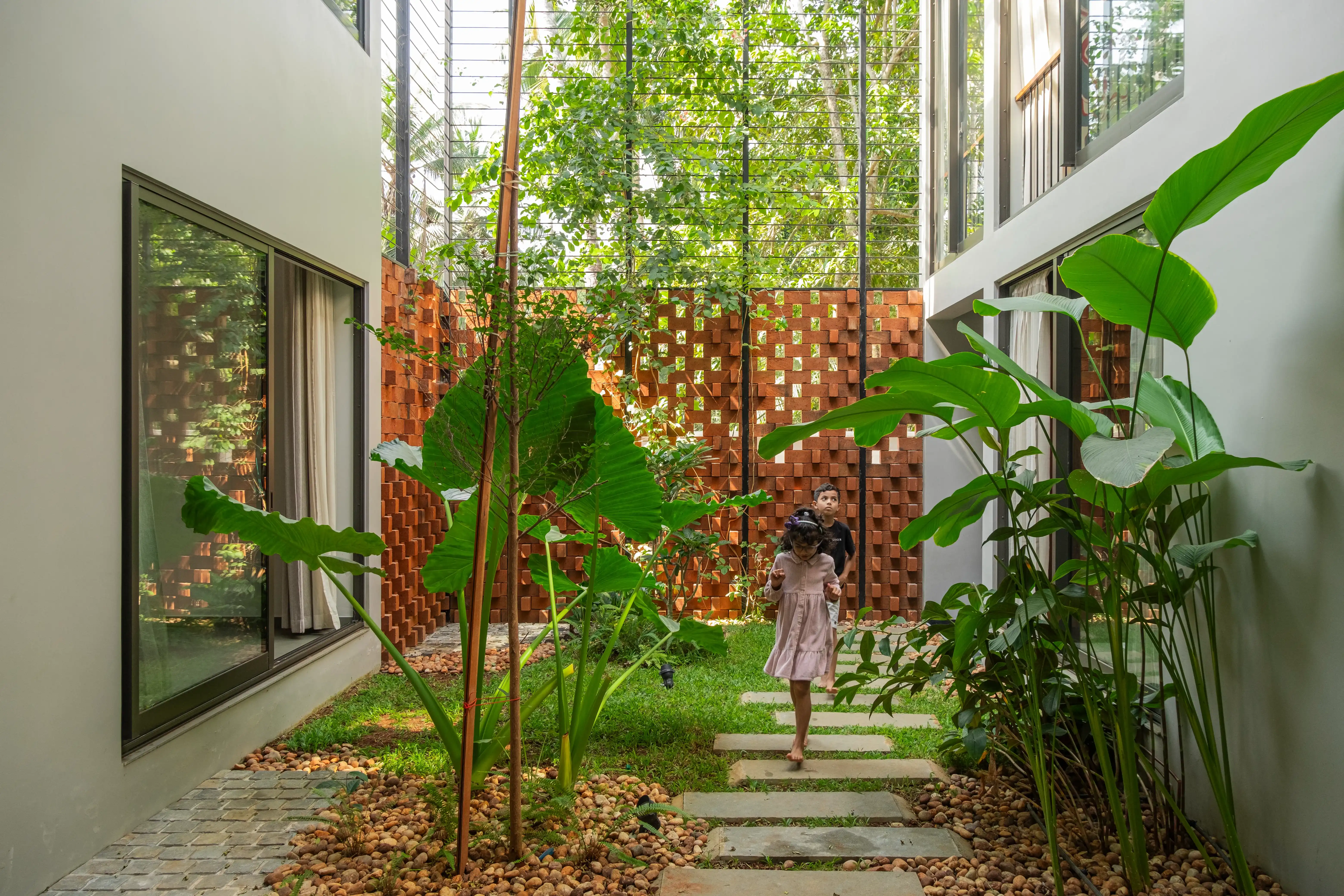 Zaaish Residence - Living Space